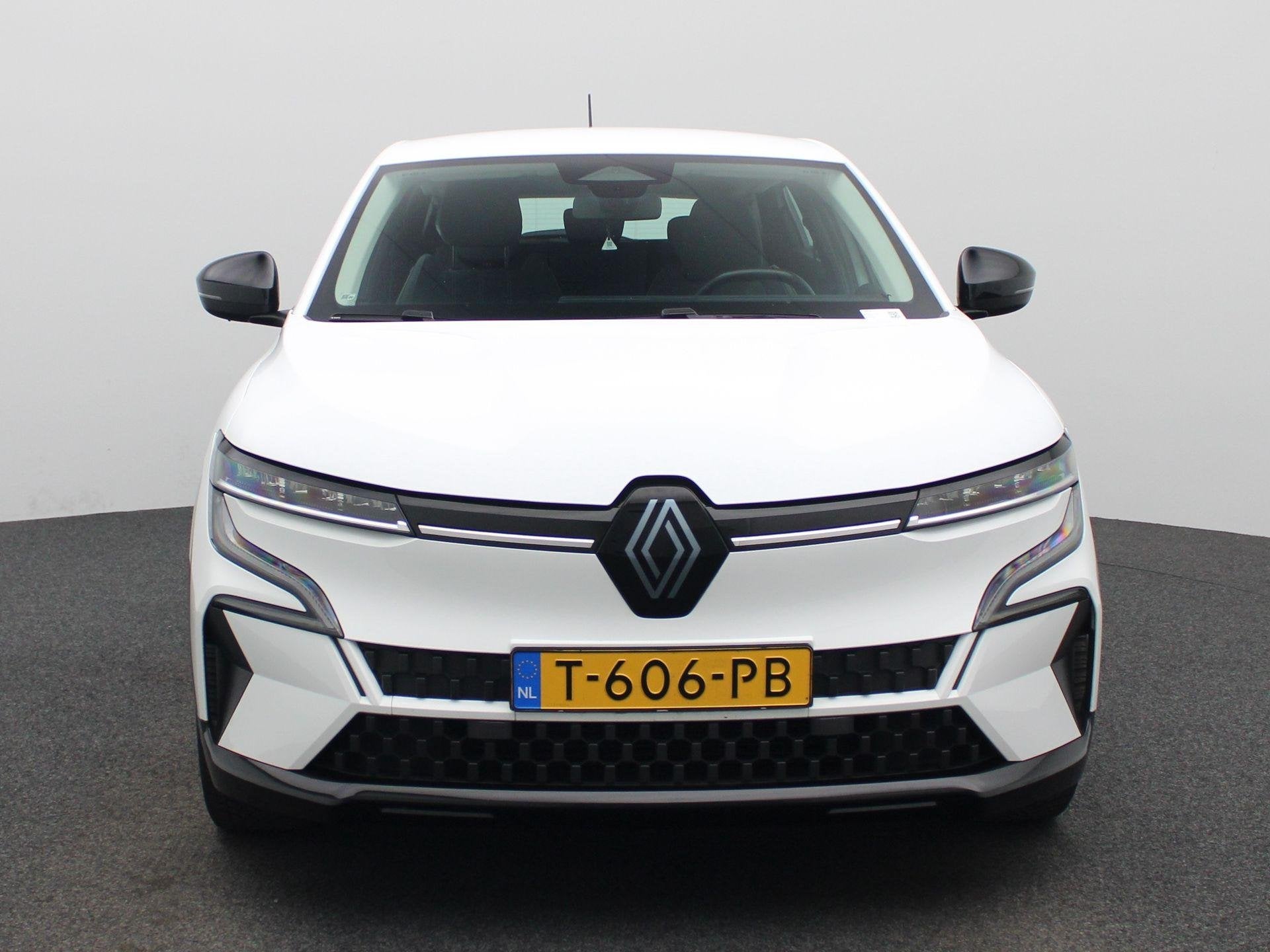 Renault Megane E-Tech EV60 Optimum Charge Equilibre | Automa, Auto's, Renault, 12 maanden, Stof, Wit, 900 kg
