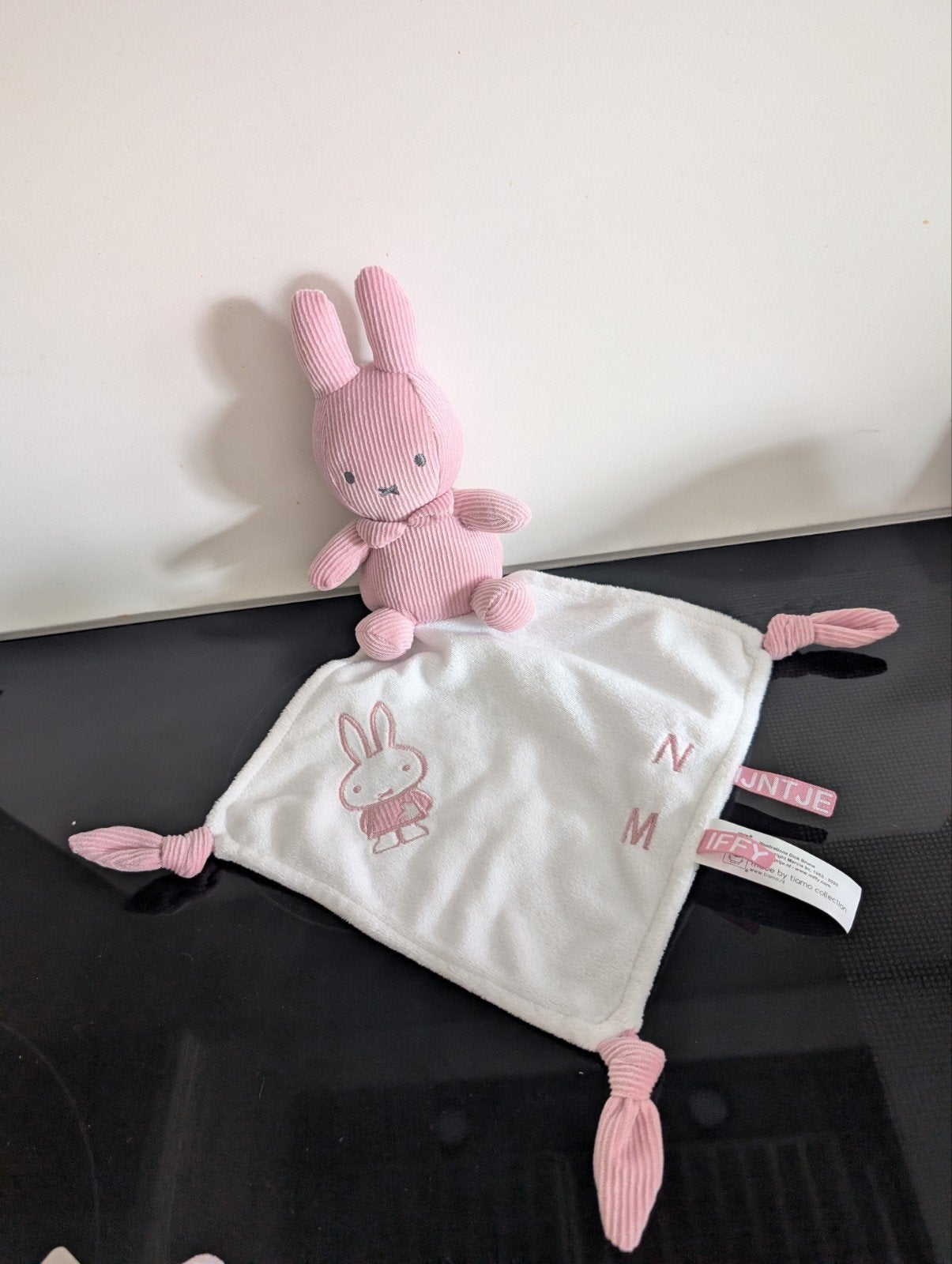 Knuffeldoek Nijntje rose, Kinderen en Baby's, Speelgoed | Knuffels en Pluche, Overige merken, Ophalen of Verzenden, Middelgroot (20 tot 80 cm)