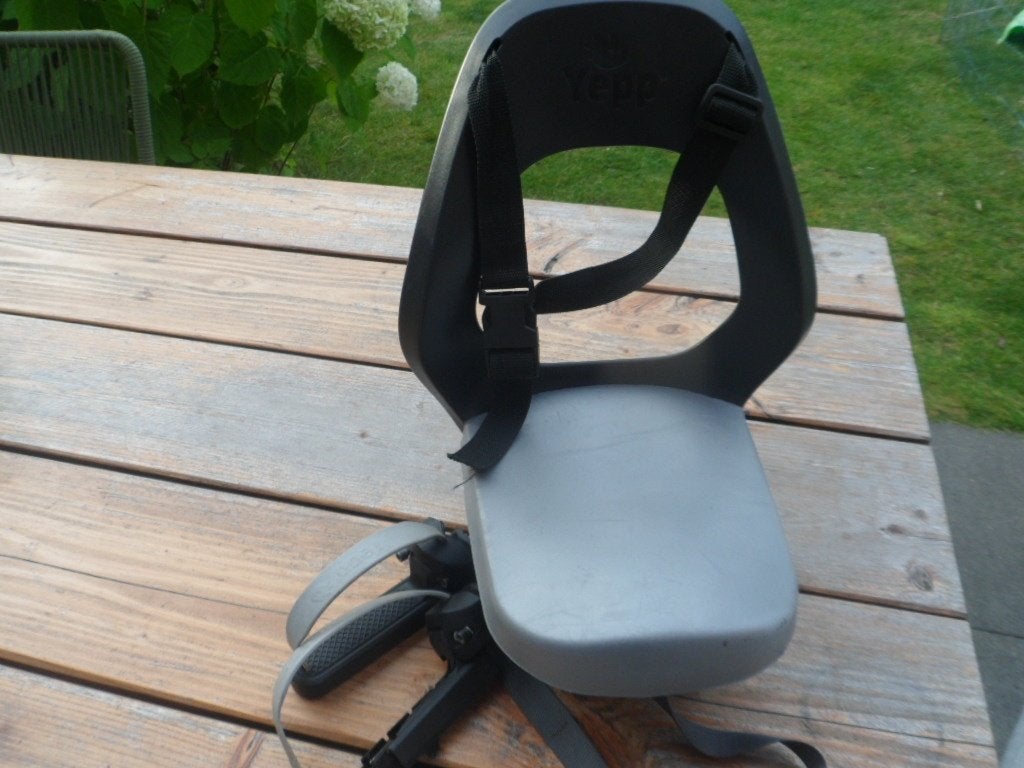 Yepp fietsstoeltje achter., Fietsen en Brommers, Fietsaccessoires | Fietsstoeltjes, Achterzitje, Yepp, 15 t/m 36 kg, Ophalen of Verzenden