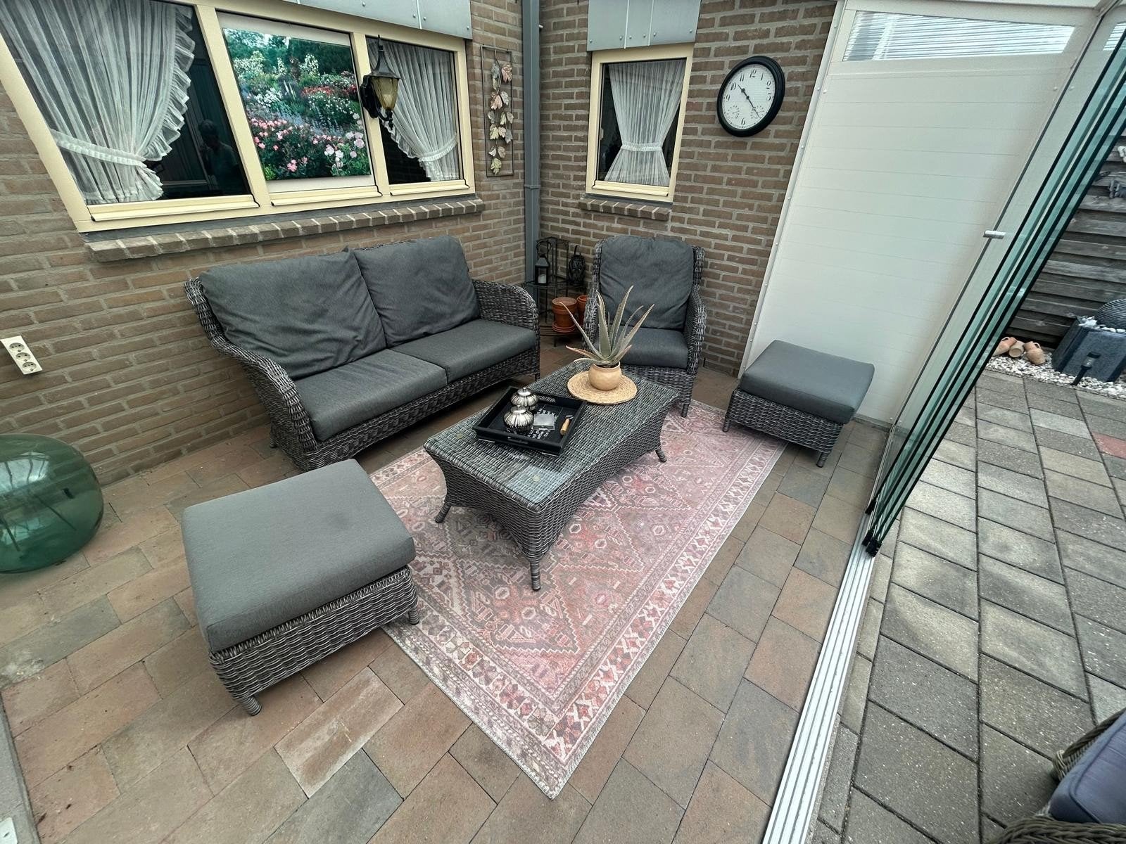 Tuinset. Loungeset. Bank, 2 fauteuils, 2 hockers, Ophalen, 4 zitplaatsen, Bank, Zo goed als nieuw