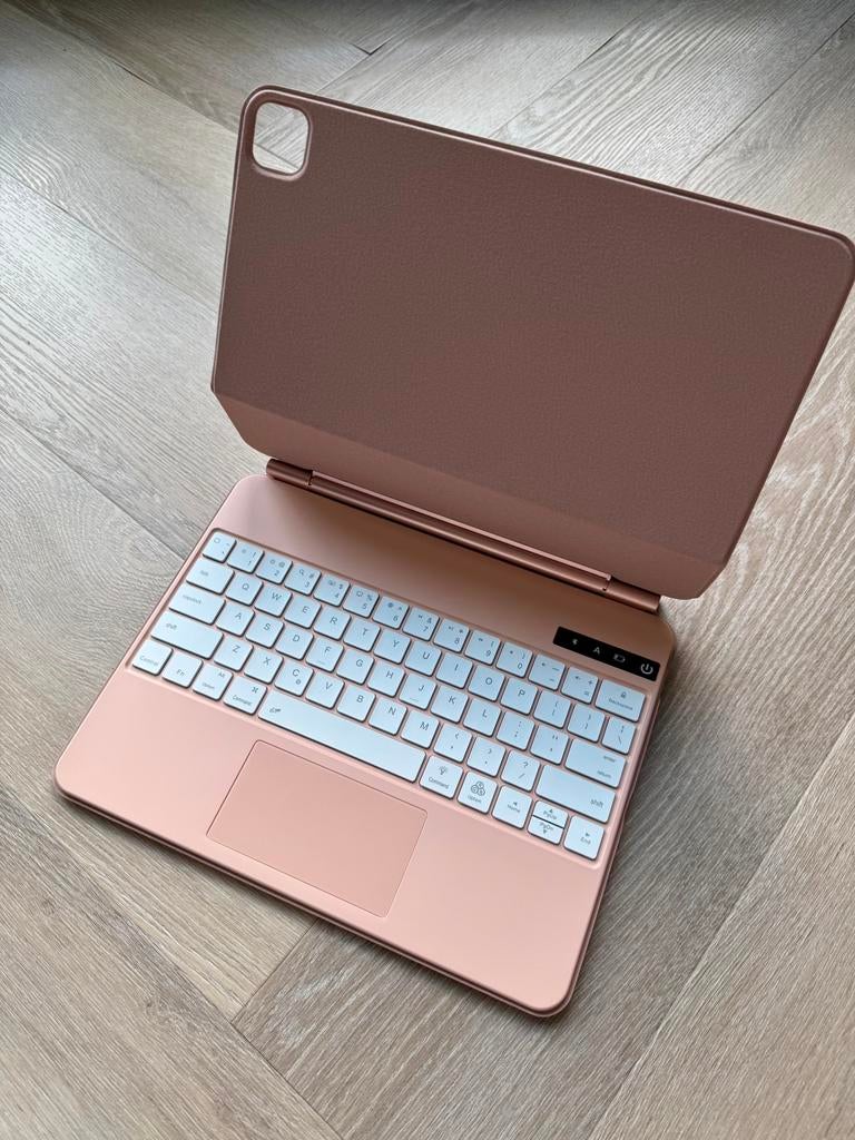 Keyboard Case voor iPad Air 13 / Pro 12.9 roze, Ophalen of Verzenden, Zo goed als nieuw, 13 inch of meer, Bescherming voor- en achterkant