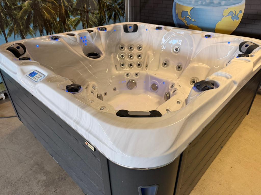 Passion spa The Joy 7 persoons Balboa Bluetooth audio, Tuin en Terras, Bubbelbaden en Hottubs, Ophalen, Zo goed als nieuw, Filter