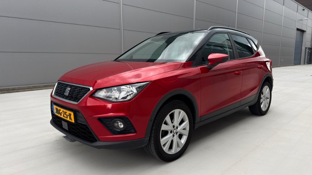 Seat Arona 1.0 TSI 115pk Dsg-7 2018 Rood, Auto's, Stof, Start-stop-systeem, Bedrijf, 600 kg