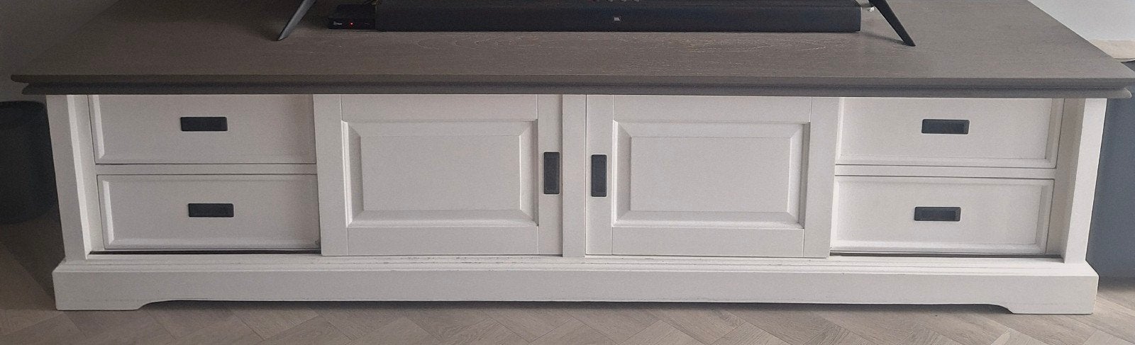 TV dressoir Riverwoods met lades en schuifdeuren Bommel meub, Ophalen, Gebruikt, 100 tot 150 cm, Landelijk