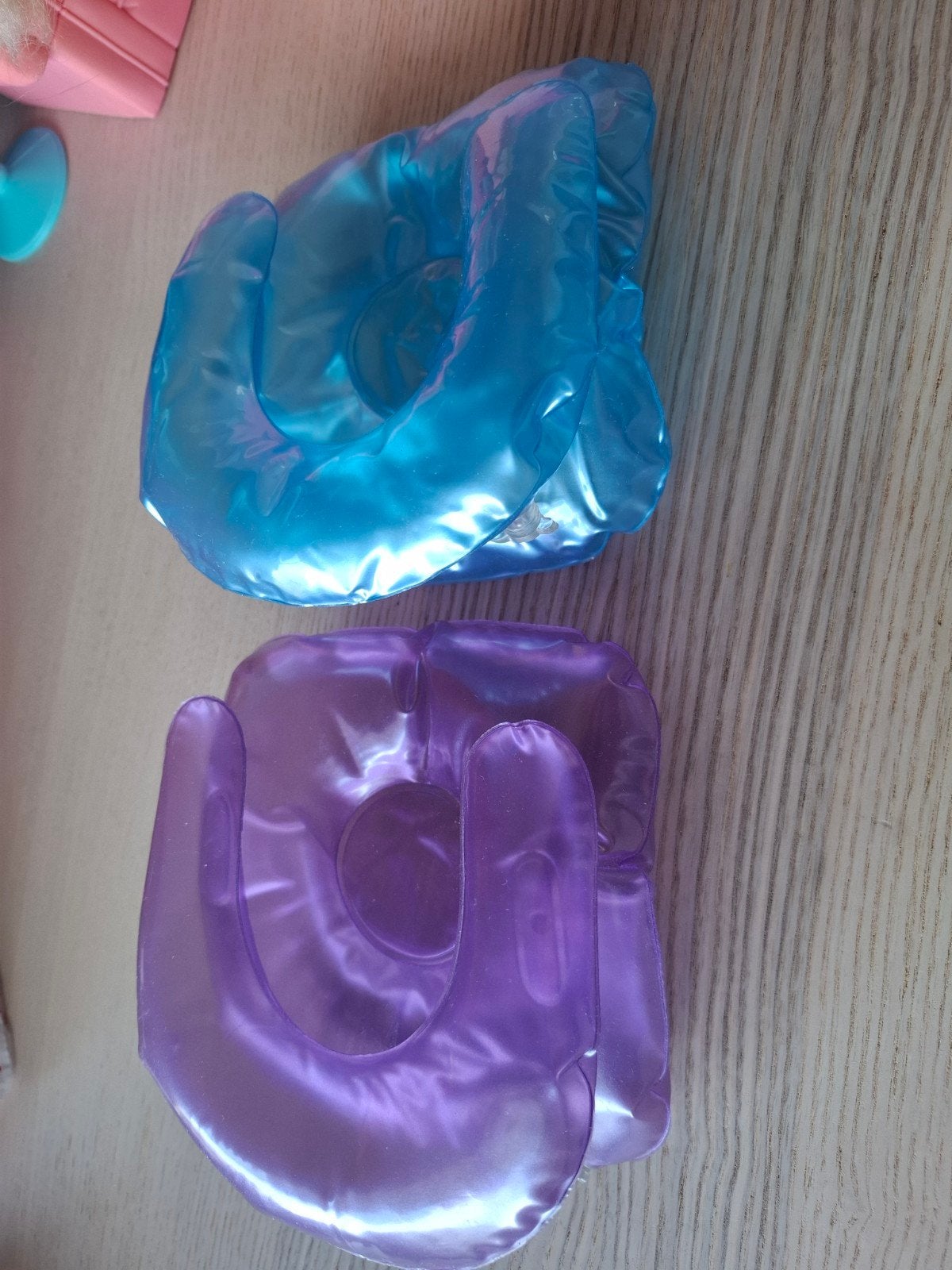 Twee opblaasbare stoeltjes. Voor knuffel, pop, Barbie., Ophalen of Verzenden, Zo goed als nieuw, Barbie