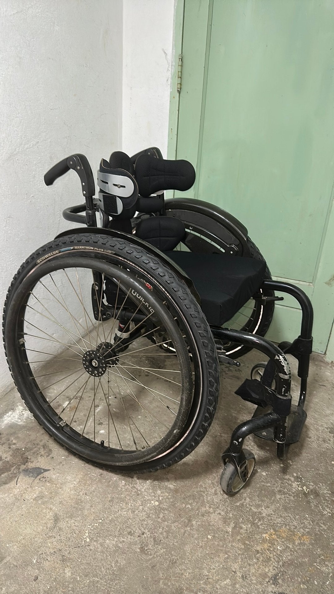 Quickie all-terrain sport rolstoel, Ophalen, Zo goed als nieuw, Handbewogen rolstoel