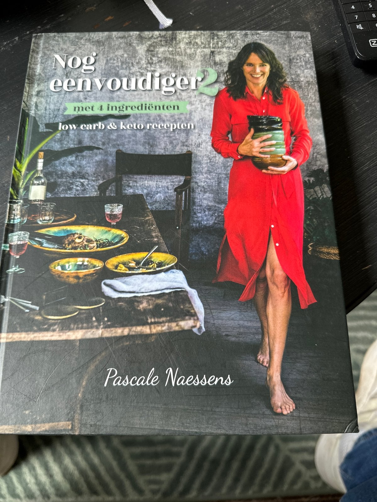 Nog eenvoudiger 2: Low Carb & Keto Recepten - Pascale Naesse, Boeken, Kookboeken, Hoofdgerechten, Ophalen of Verzenden, Zo goed als nieuw