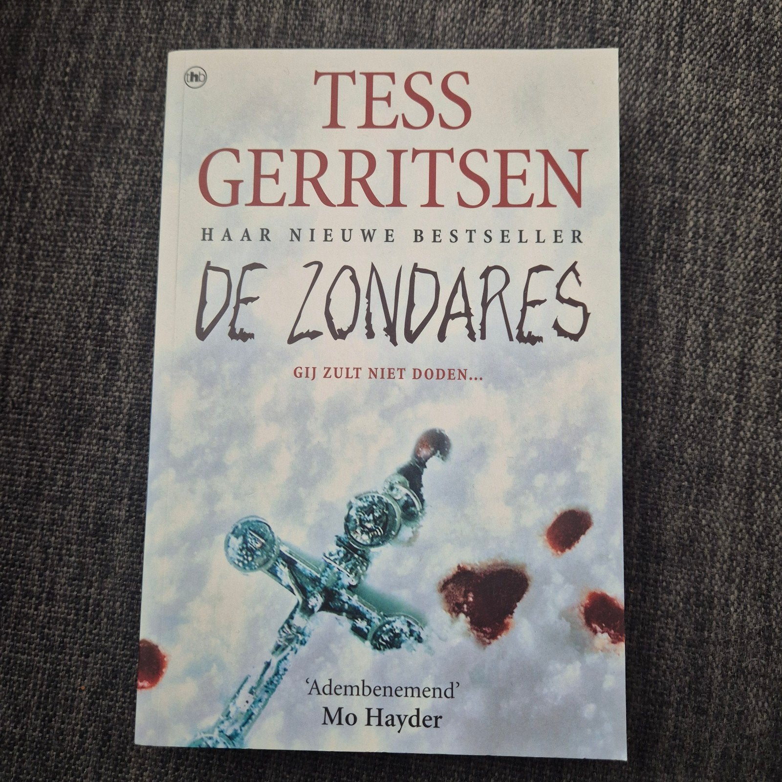 Tess Gerritsen - De Zondares (Paperback), Ophalen of Verzenden, Zo goed als nieuw, Tess Gerritsen, Nederland