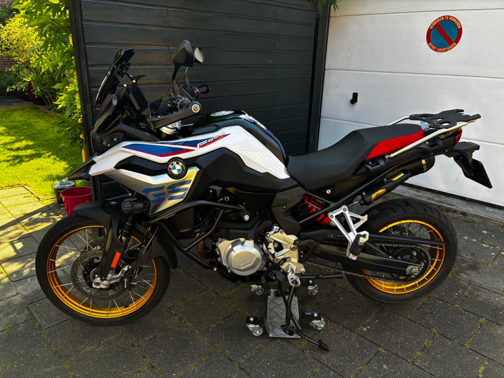 BMW 850 GS Ralley, Motoren, 2 cilinders, Motorrijbewijs A, Handvatverwarming, Gebruikt
