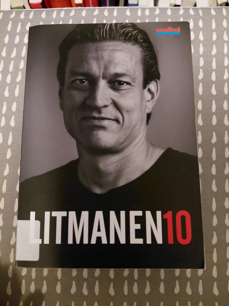Jari Litmanen - Litmanen 10, Jari Litmanen, Ophalen of Verzenden, Zo goed als nieuw, Sport