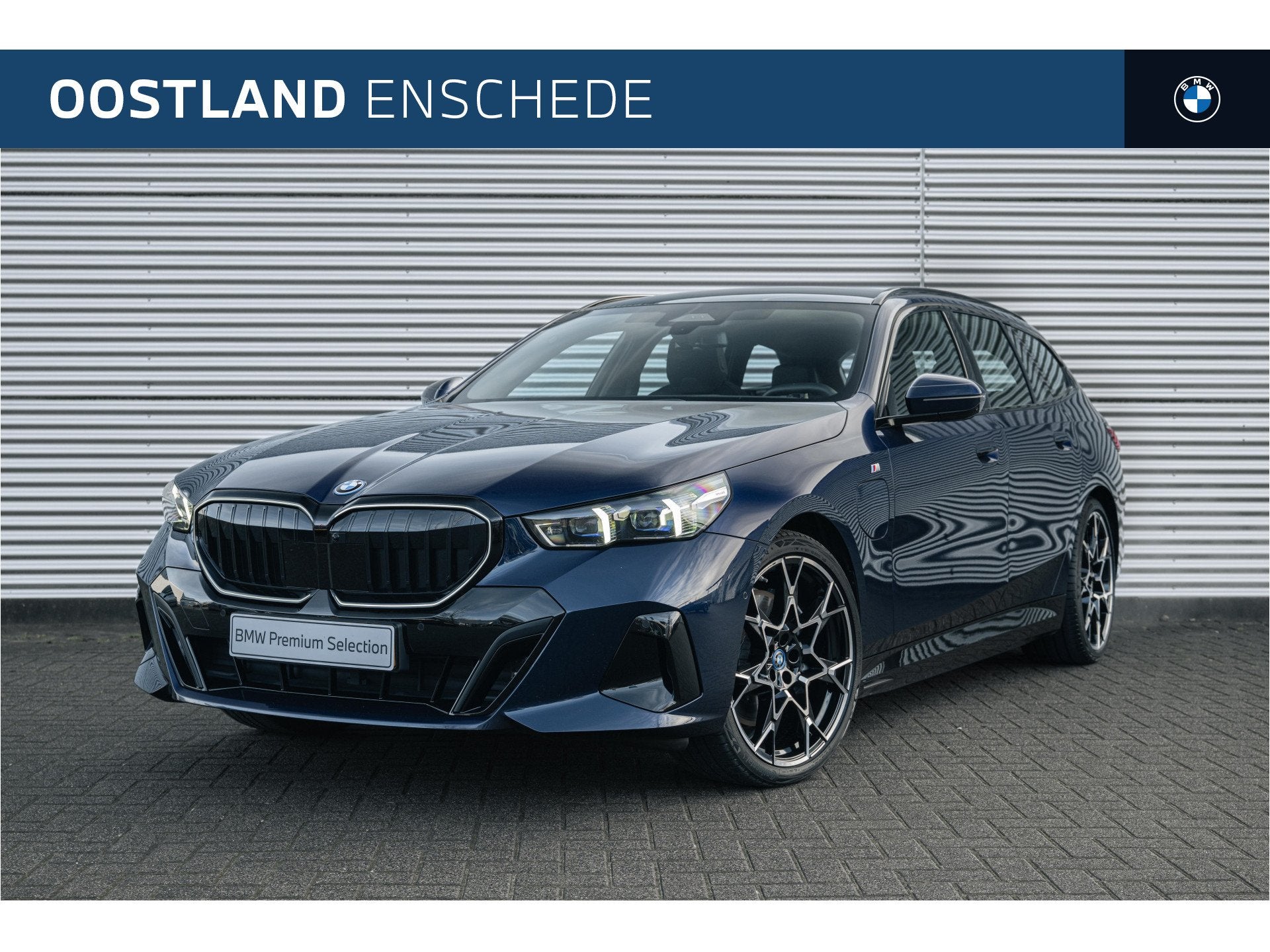 BMW 5 Serie Touring 550e xDrive M Sport Automaat / Panoramad