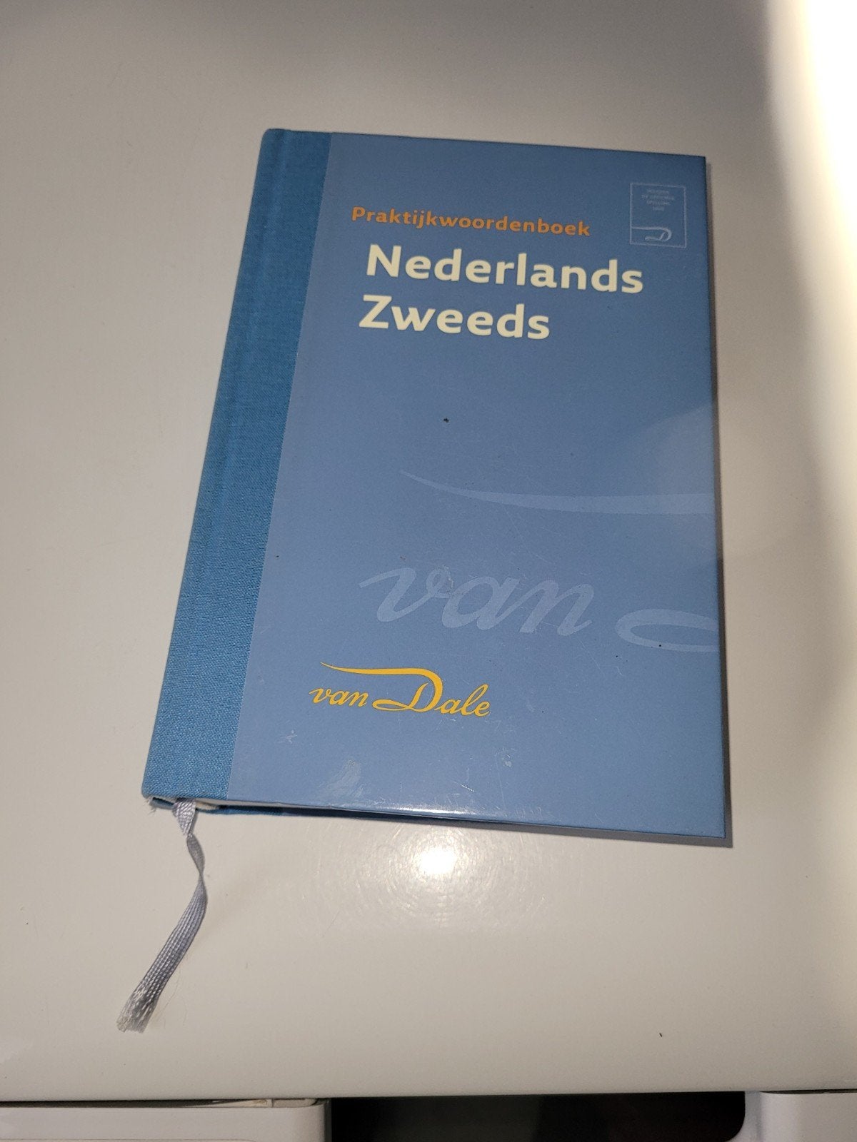 Van Dale Praktijkwoordenboek Nederlands-Zweeds, Nederlands, Ophalen of Verzenden, Zo goed als nieuw, Van Dale