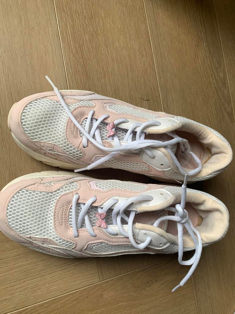 Schoen, Ophalen of Verzenden, Zo goed als nieuw, Zwart, Sneakers of Gympen