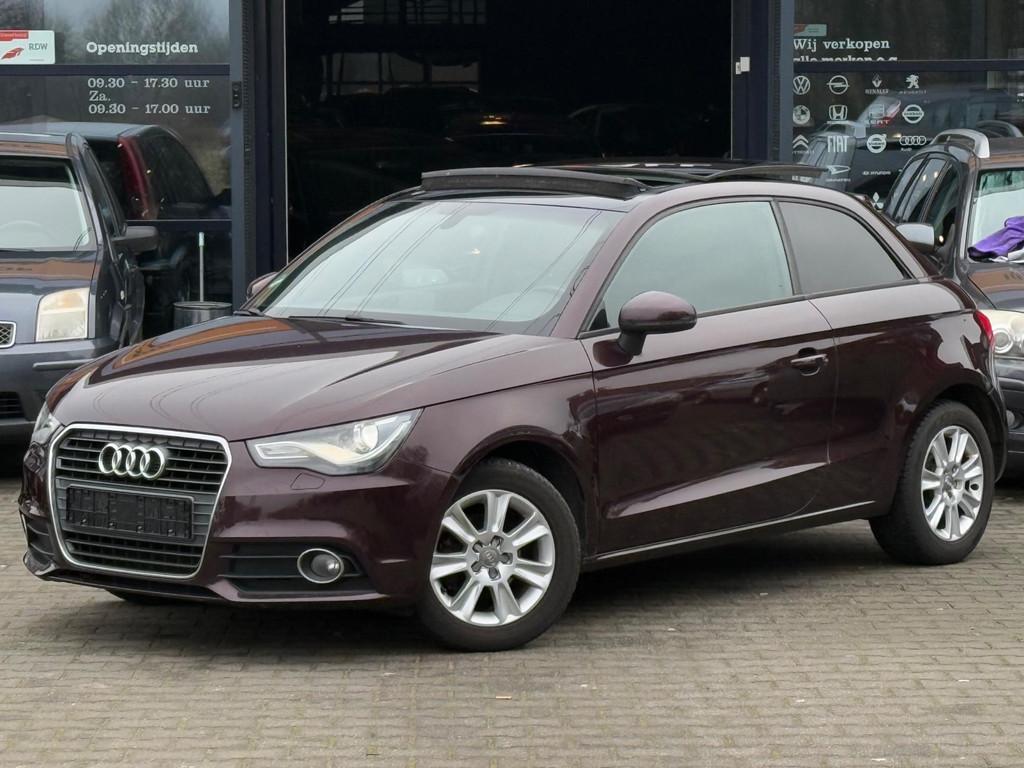 Audi A1 1.2 TFSI Pro Line S PANO/KEYLESS/STLVRM//BLUETOOTH/N, Auto's, Audi, Voorwielaandrijving, Zwart, 4 stoelen, Origineel Nederlands
