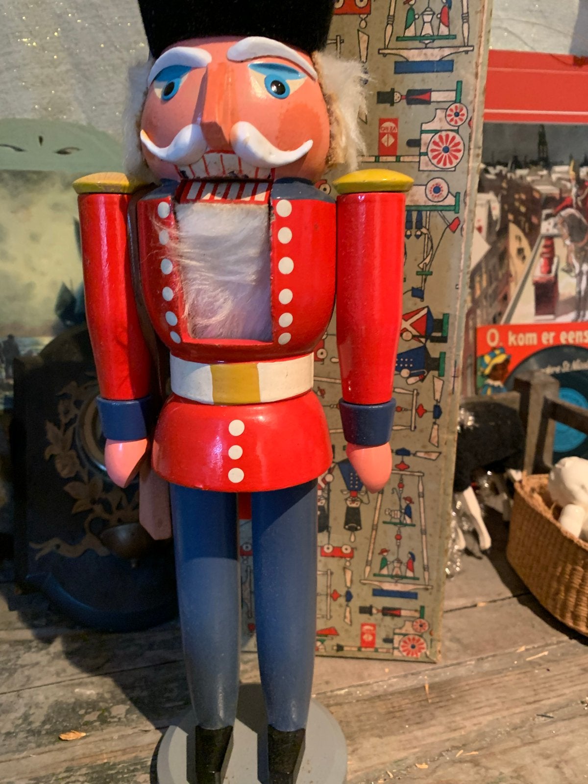 Kerst notenkraker in originel doos erzgebirge, T, Ophalen of Verzenden, Zo goed als nieuw, N