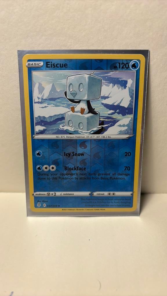Eiscue 047/203 evolving skies reverse holo pokemon kaart, Ophalen of Verzenden, Nieuw, Boosterbox