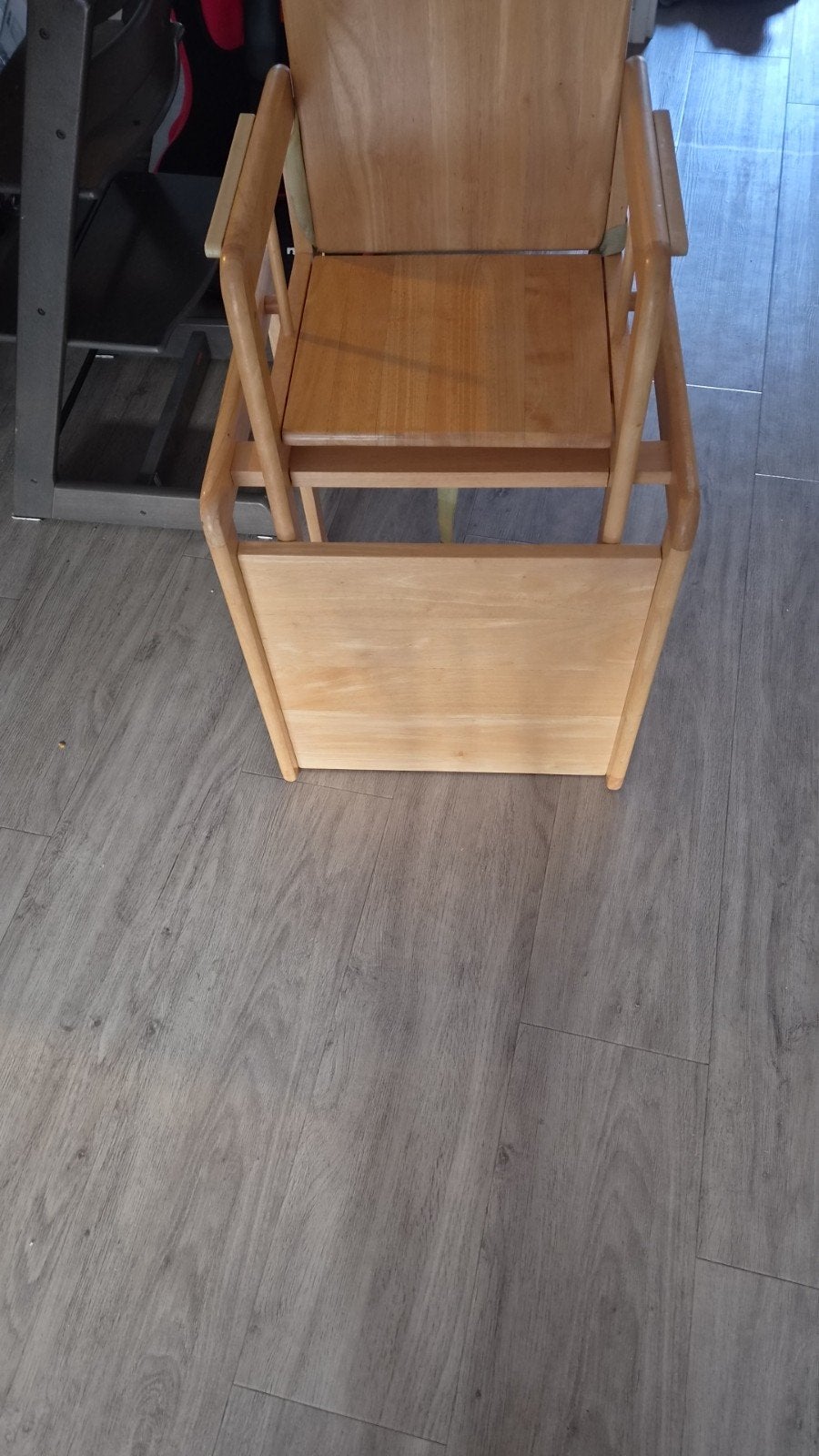 Houten kinderstoel en tafel set - Meegroeistoel met gordel, Ophalen, Gebruikt, Meegroeistoel, Gordel(s)
