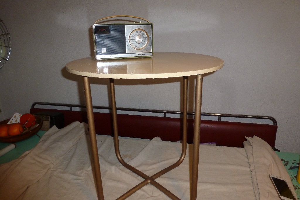COFFETABLE,FORTIES,FIFTIES,BAUHAUS,SALONTAFEL,VINTAGE, Ophalen of Verzenden