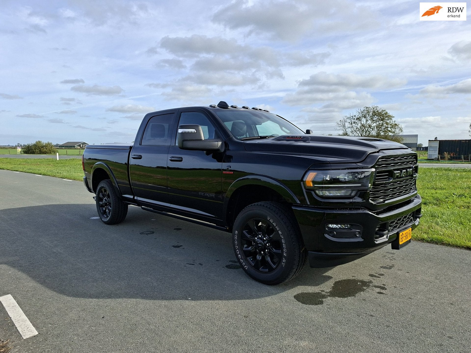 Ram 3500 Limited, Auto's, Dealer onderhouden, 435 pk, Zwart, Leder