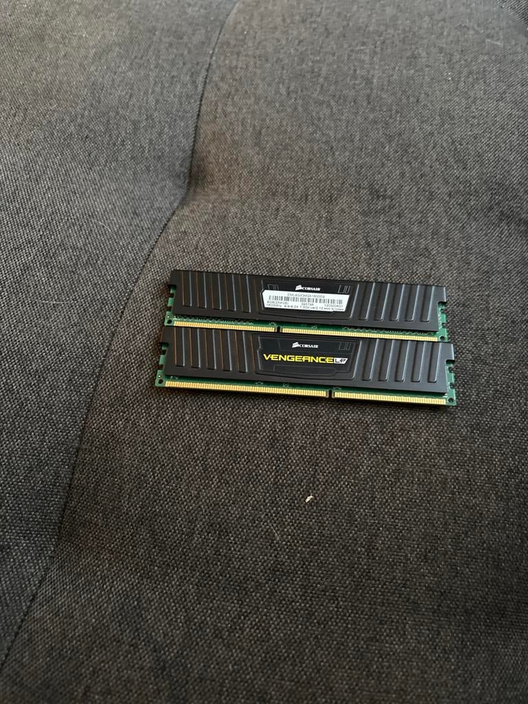 Corsair Vengeance LP 16GB (2x8GB) DDR3 RAM 1600MHz, Server, DDR3, Ophalen of Verzenden, Zo goed als nieuw