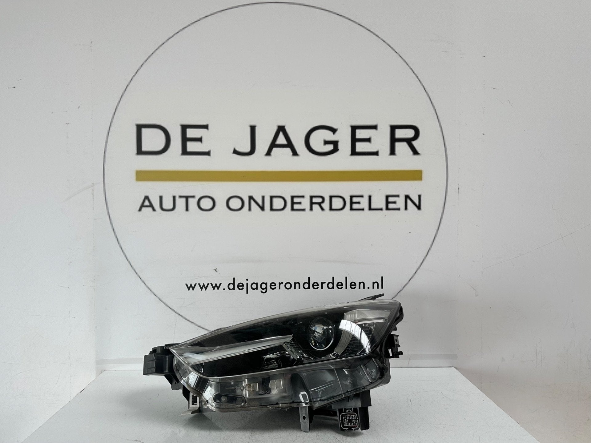 MAZDA CX3 CX-3 KOPLAMP LINKS ORIGINEEL 10 PINS D10E-51040, Auto-onderdelen, Gebruikt, Shinchi, Fuchu-Cho 3-1
730-8670  Hiroshima