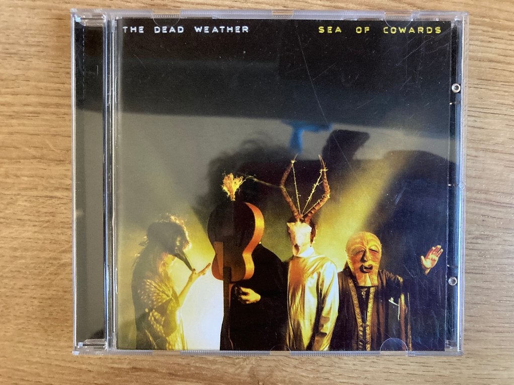CD The dead weather - Sea of cowards, Ophalen of Verzenden, Zo goed als nieuw, Inclusief doosje