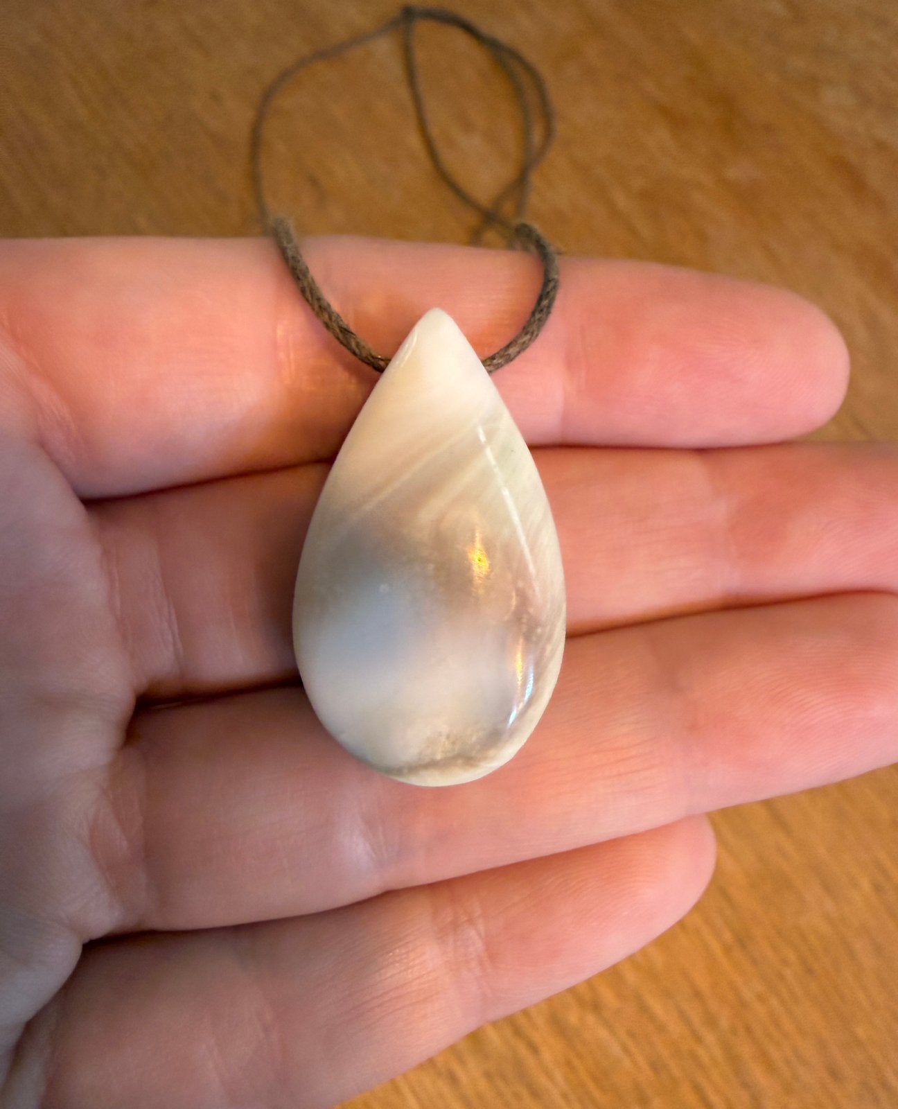 Gratis echte shiva schelp ketting, Ophalen of Verzenden, Zo goed als nieuw, Steen of Mineraal