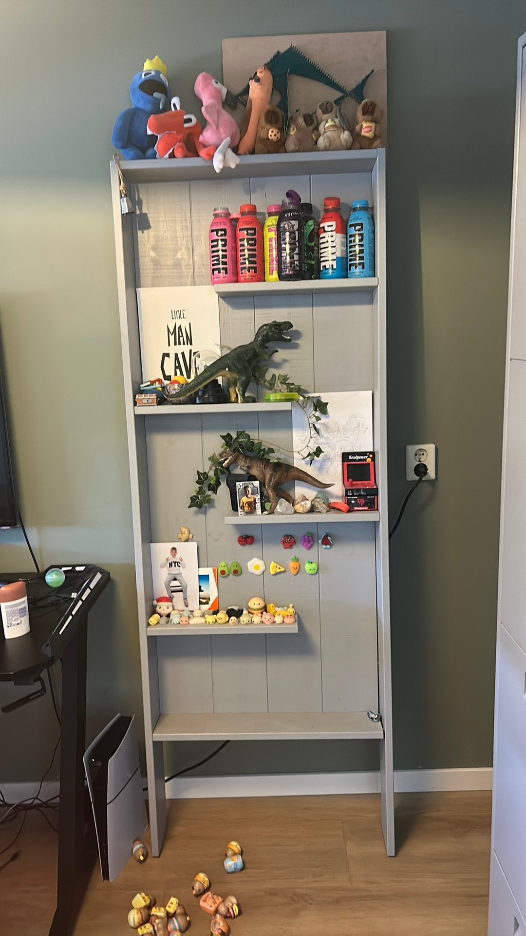 Groot grijs wandrek / vakkenkast, Ophalen, Met plank(en), 50 tot 100 cm, Zo goed als nieuw