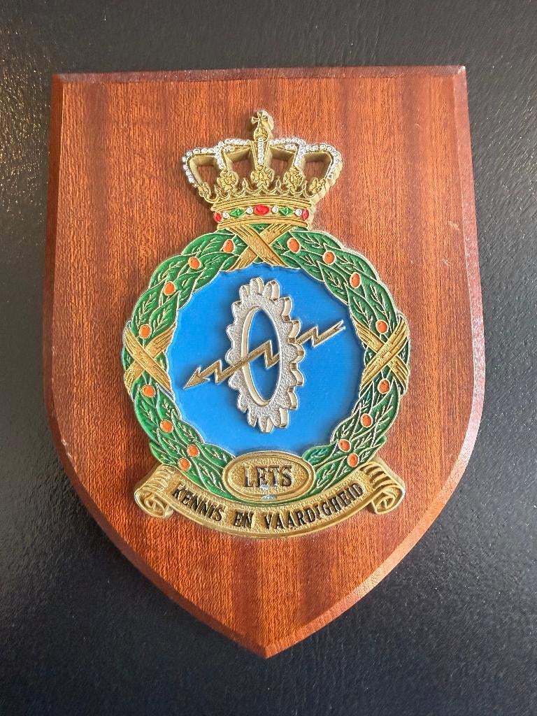 Wapenschild LETS, Verzamelen, Militaria | Algemeen, Ophalen of Verzenden, Luchtmacht, Nederland, Embleem of Badge