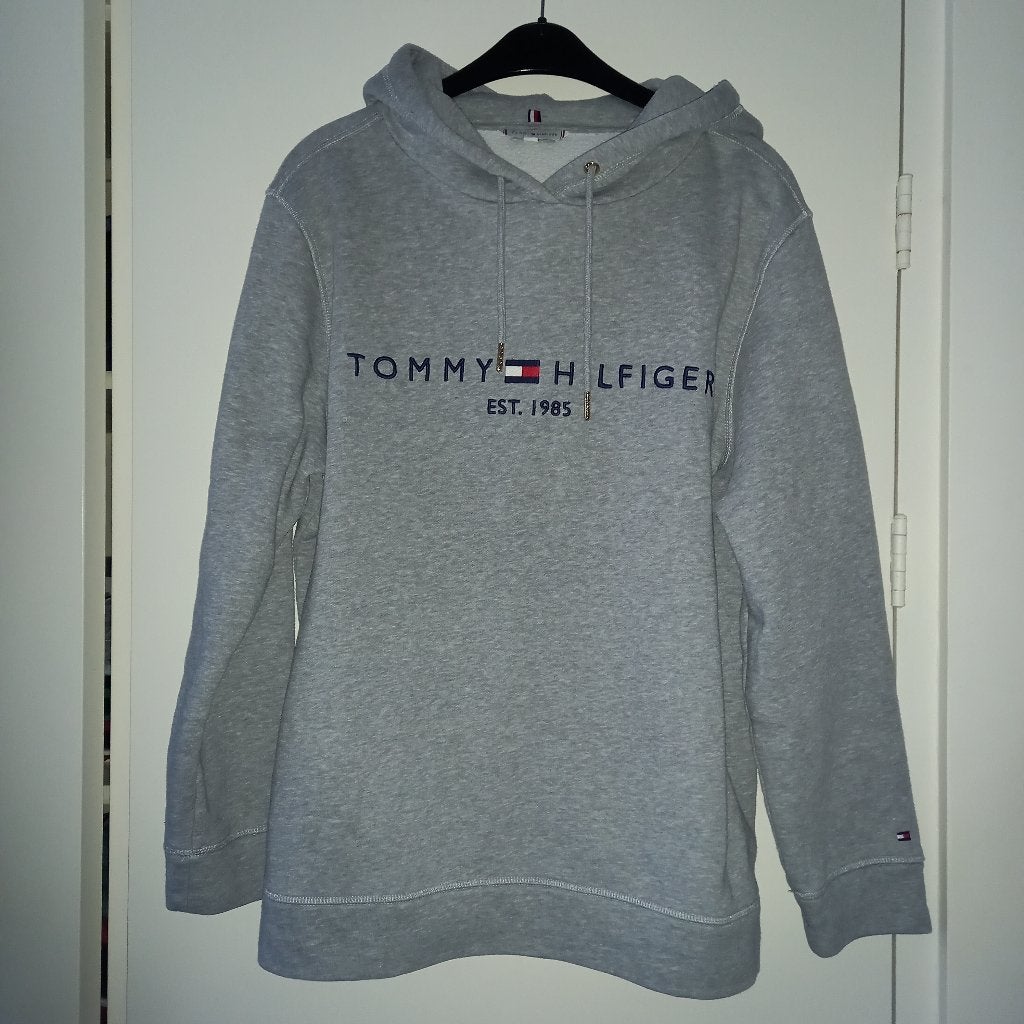 Tommy Hilfiger grijze sweater/hoodie maat 46., Maat 46/48 (XL) of groter, Ophalen of Verzenden, Grijs, Gedragen