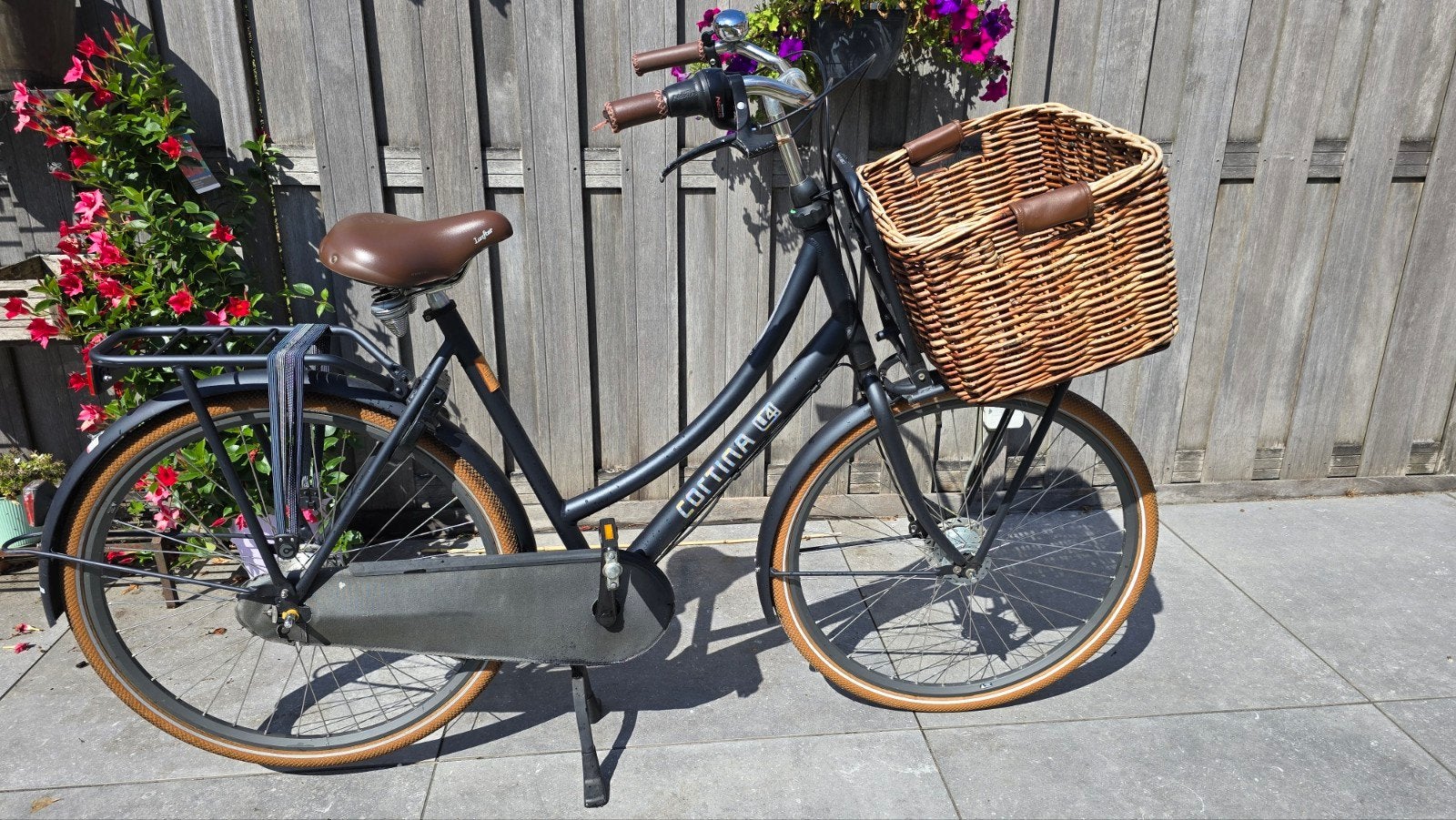 Cortina U4 transport 2022 57 cm smooth grey matt, Versnellingen, 56 cm of meer, Zo goed als nieuw, Ophalen