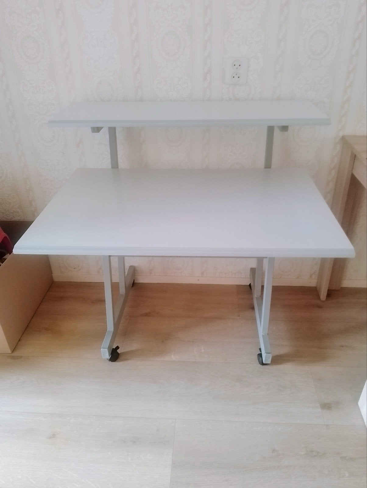Verrijdbaar bureau met opzetstuk, Modern, Ophalen, Zo goed als nieuw, Grijs
