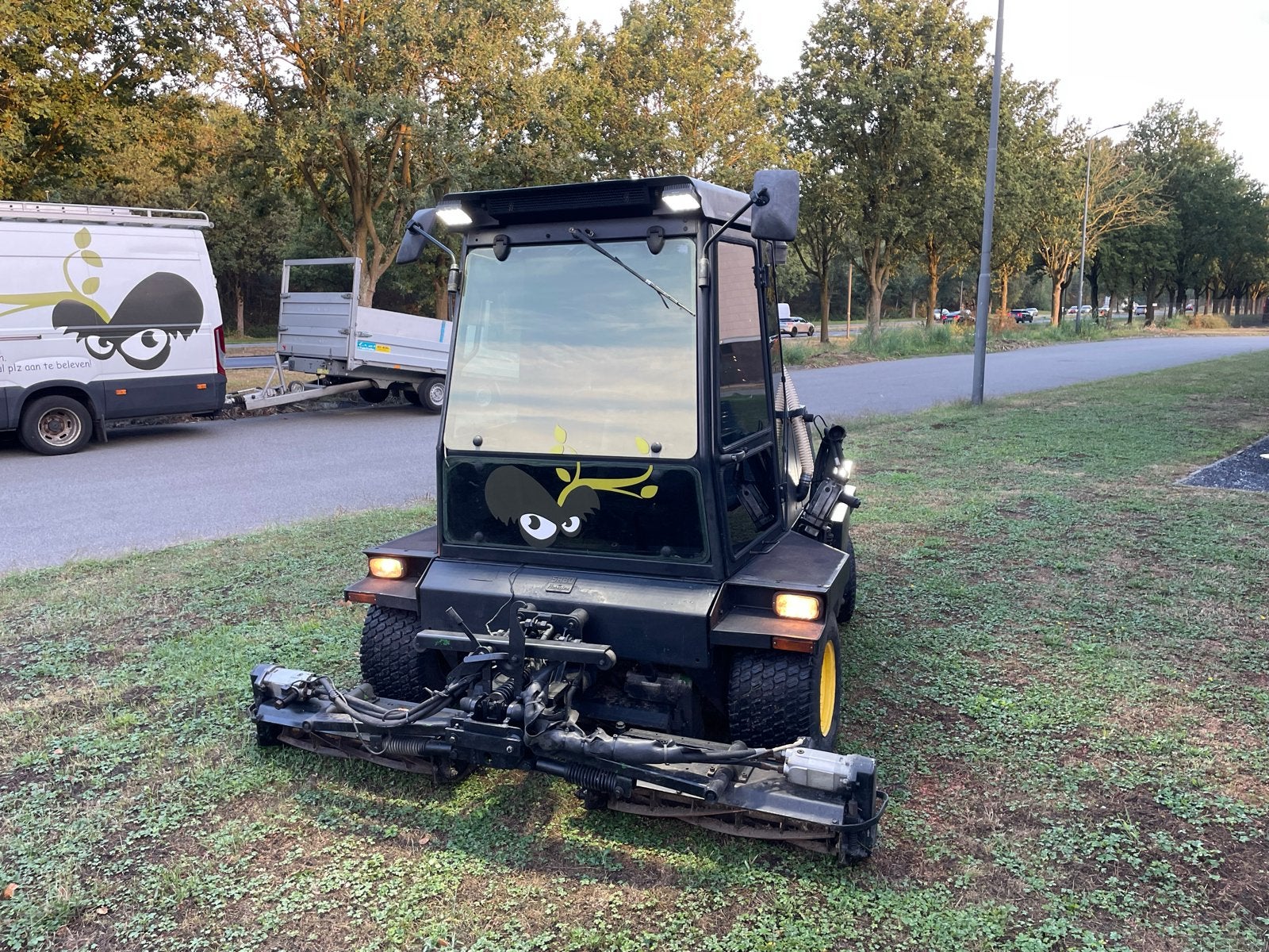 Professionele zitmaaier met cabine - Gebruikt, Tuin en Terras, Grasmaaiers, Ophalen, Gebruikt, Benzine-grasmaaier, 50 cm of meer