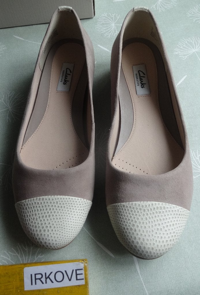NIEUWE CLARKS LAGE SCHOENEN * Maat 6 *, Verzenden, Beige, Nieuw, Ballerina's