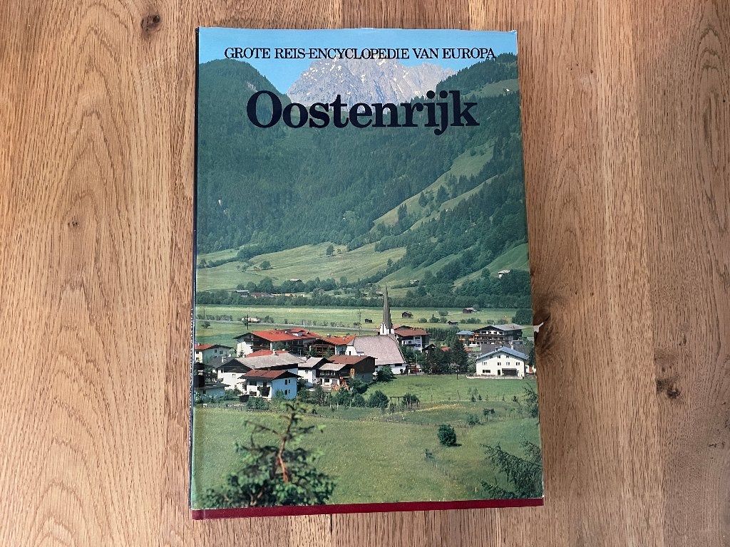 D424 Grote Reis Encyclopedie van Europa : Oostenrijk, Boeken, Reisgidsen, Europa, Ophalen of Verzenden, Reisgids of -boek, Gelezen
