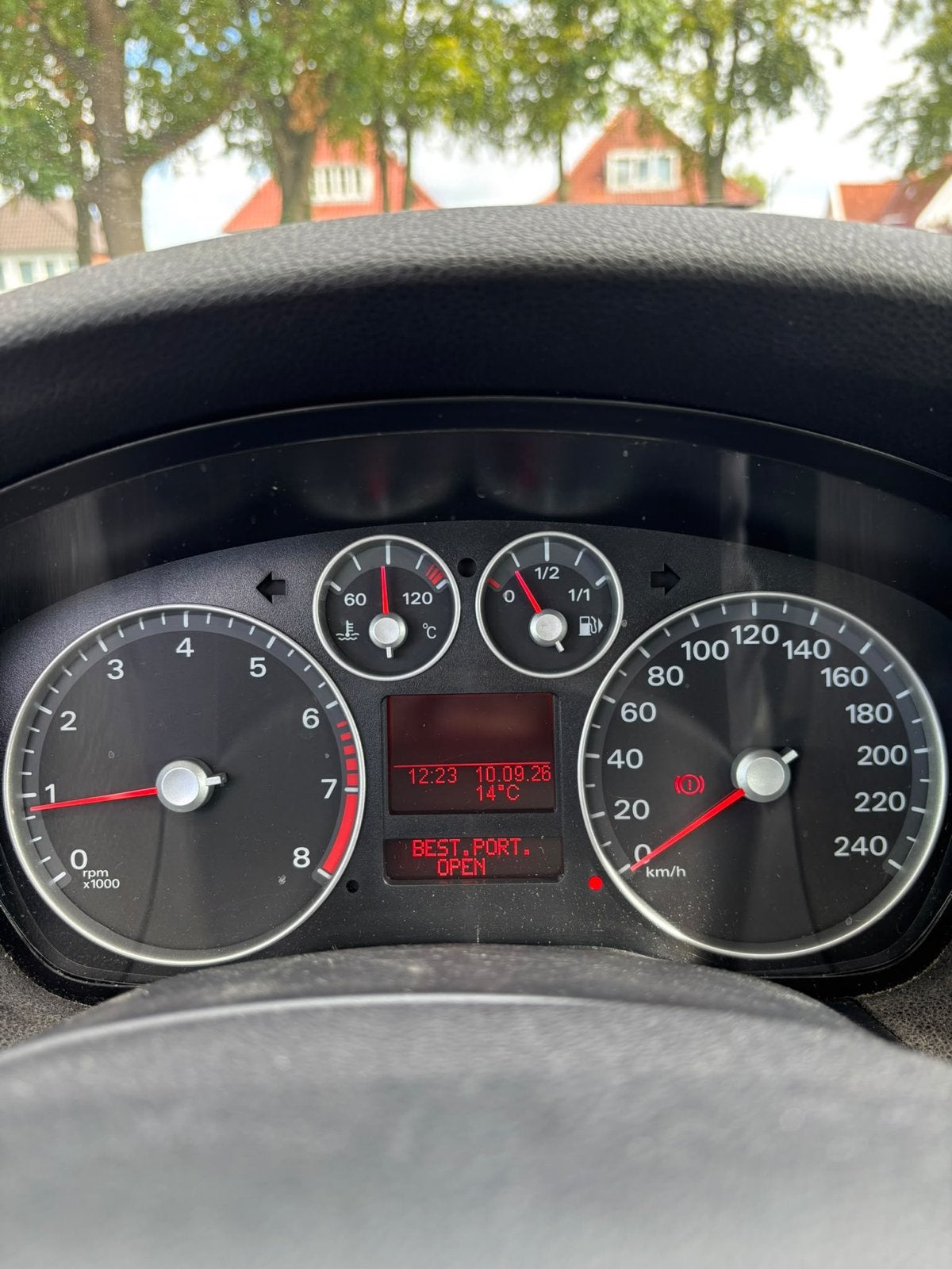 Foto 12 van Ford Focus 1.8 Ghia. (Full Option) Wagon