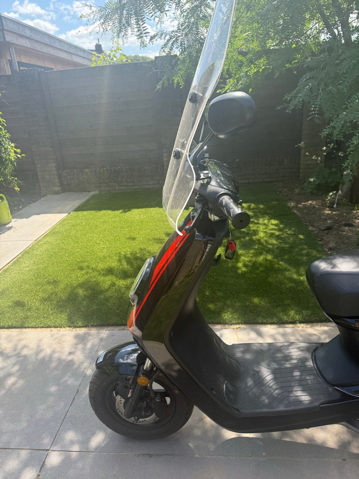 Niu MQi+ Sport Elektrische Scooter - Zo goed als nieuw, Ophalen, Zo goed als nieuw, Elektrisch, Overige merken