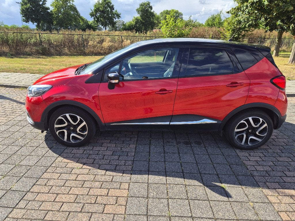 Renault Captur 0.9 TCE 90 2014 Rood, Voorwielaandrijving, Leder en Stof, 49 €/maand, 1200 kg