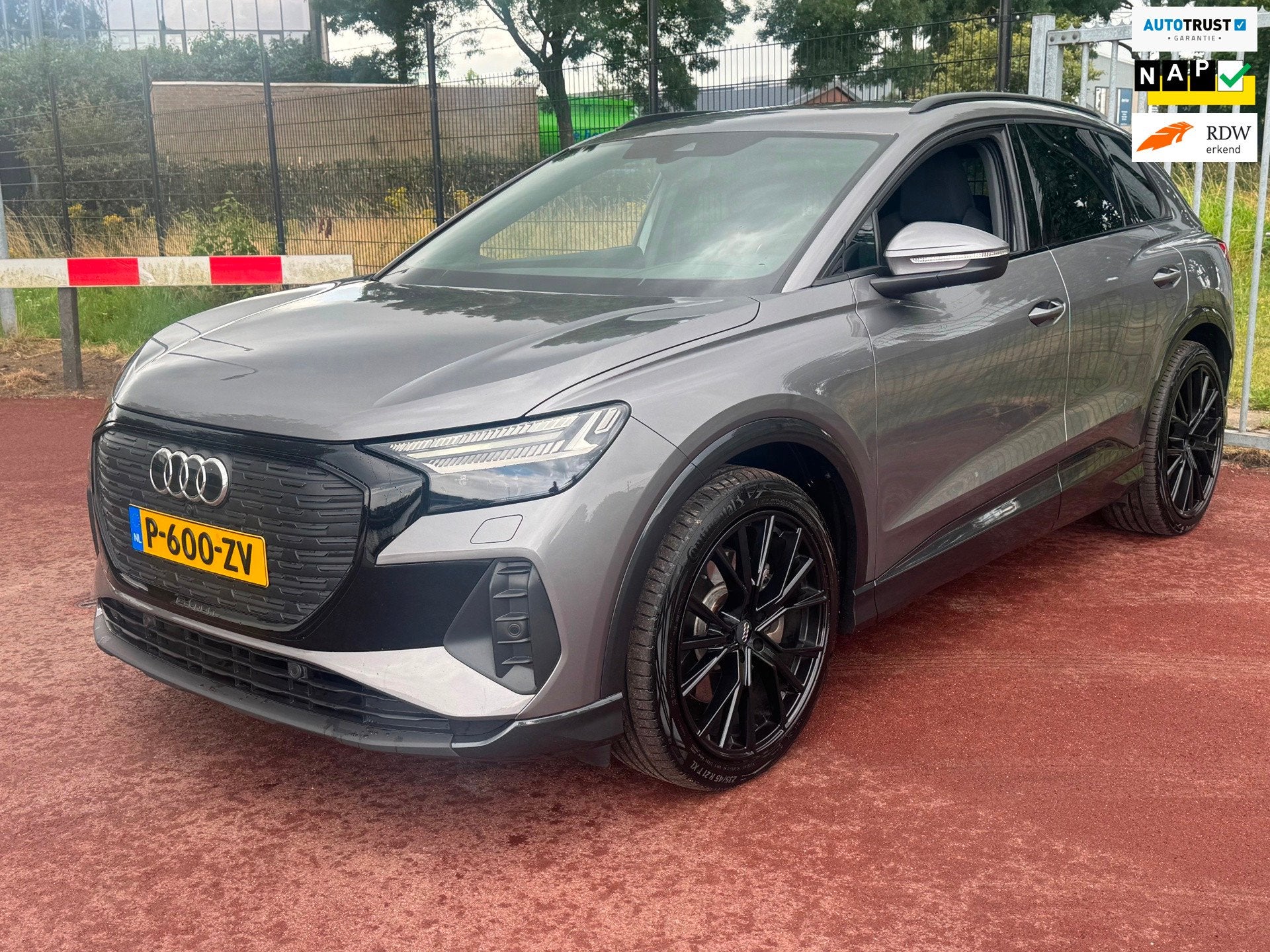 Audi Q4 e-tron 40 Launch edition Advanced Plus 77 kWh 21inch, Auto's, Audi, Automaat, Dealer onderhouden, Achterwielaandrijving