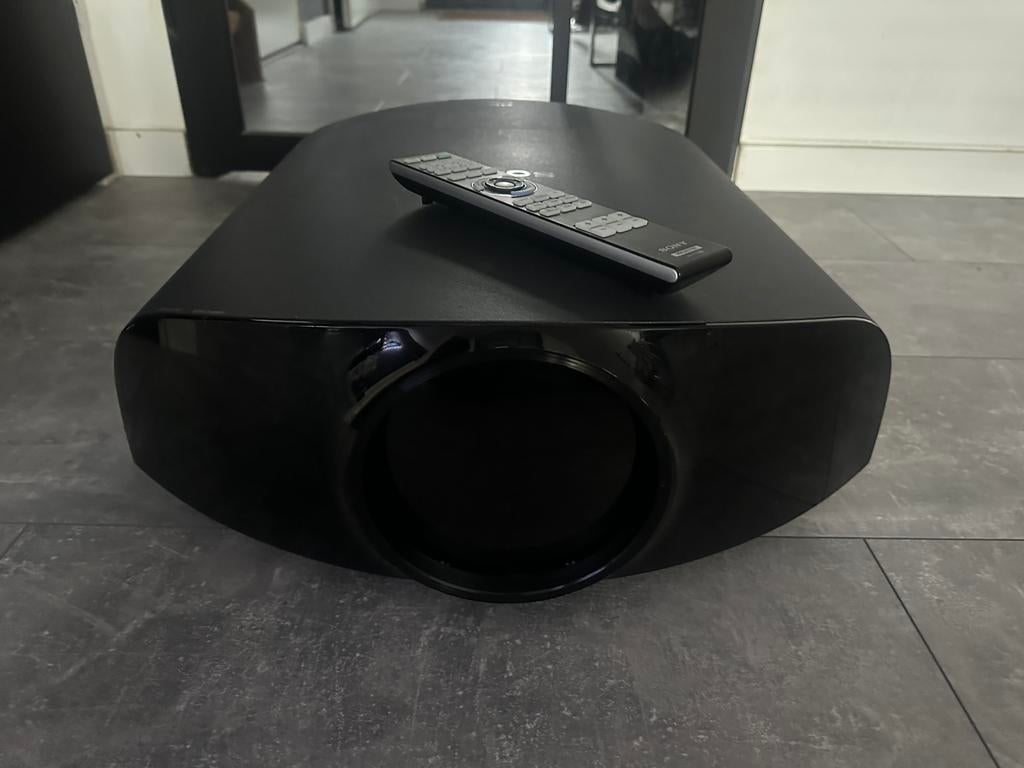 SONY VPL-VW1100ES UHD 4K|Topsegment!!|Waanzinnig apparaat!, Audio, Tv en Foto, Beamers, Ophalen of Verzenden, Zo goed als nieuw
