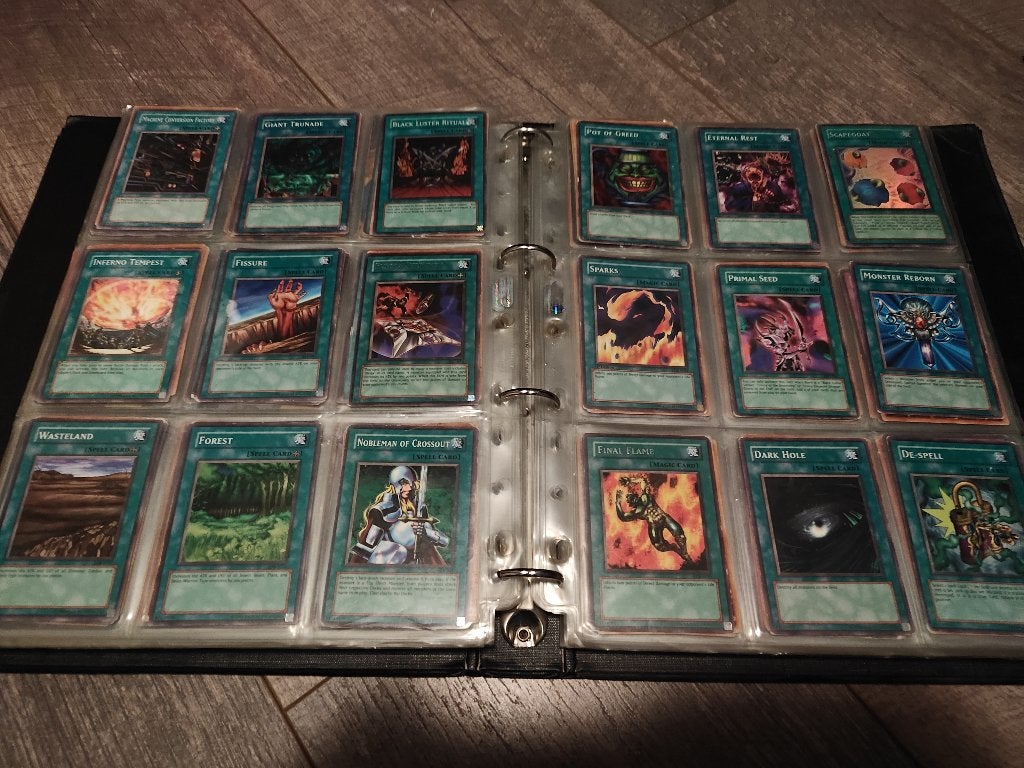 Vintage Yu-Gi-Oh kaarten, Hobby en Vrije tijd, Verzamelkaartspellen | Yu-gi-Oh!, Ophalen, Gebruikt, Meerdere kaarten