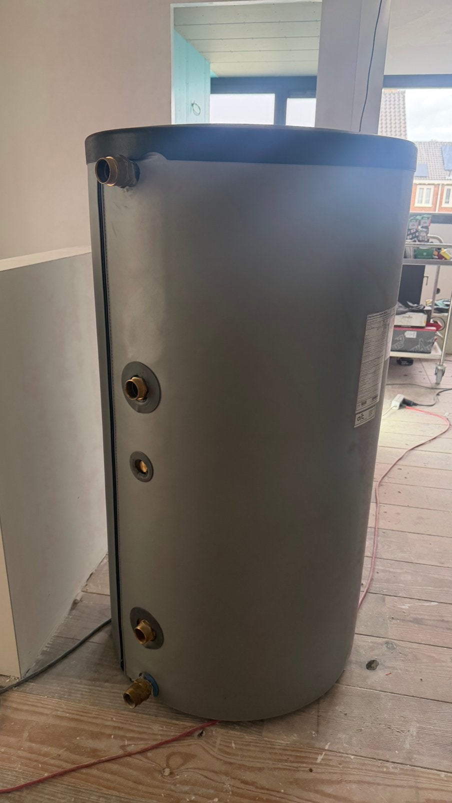 Alpha innotec, Warmwaterboiler 300 liter – Bouwjaar 2023, Ophalen, 100 liter of meer, Boiler, Minder dan 3 jaar oud