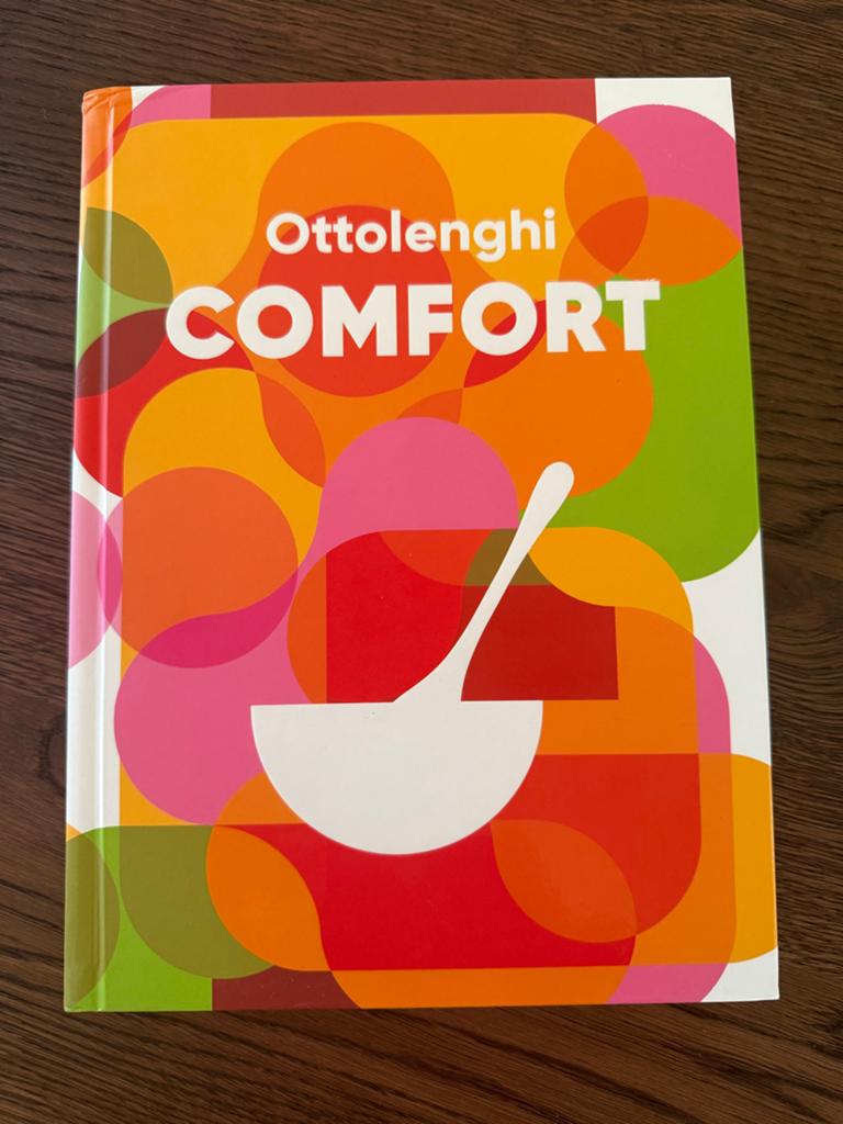 Yotam Ottolenghi - Comfort NIEUW!, Boeken, Voorgerechten en Soepen, Ophalen of Verzenden, Zo goed als nieuw, Yotam Ottolenghi; Helen Goh