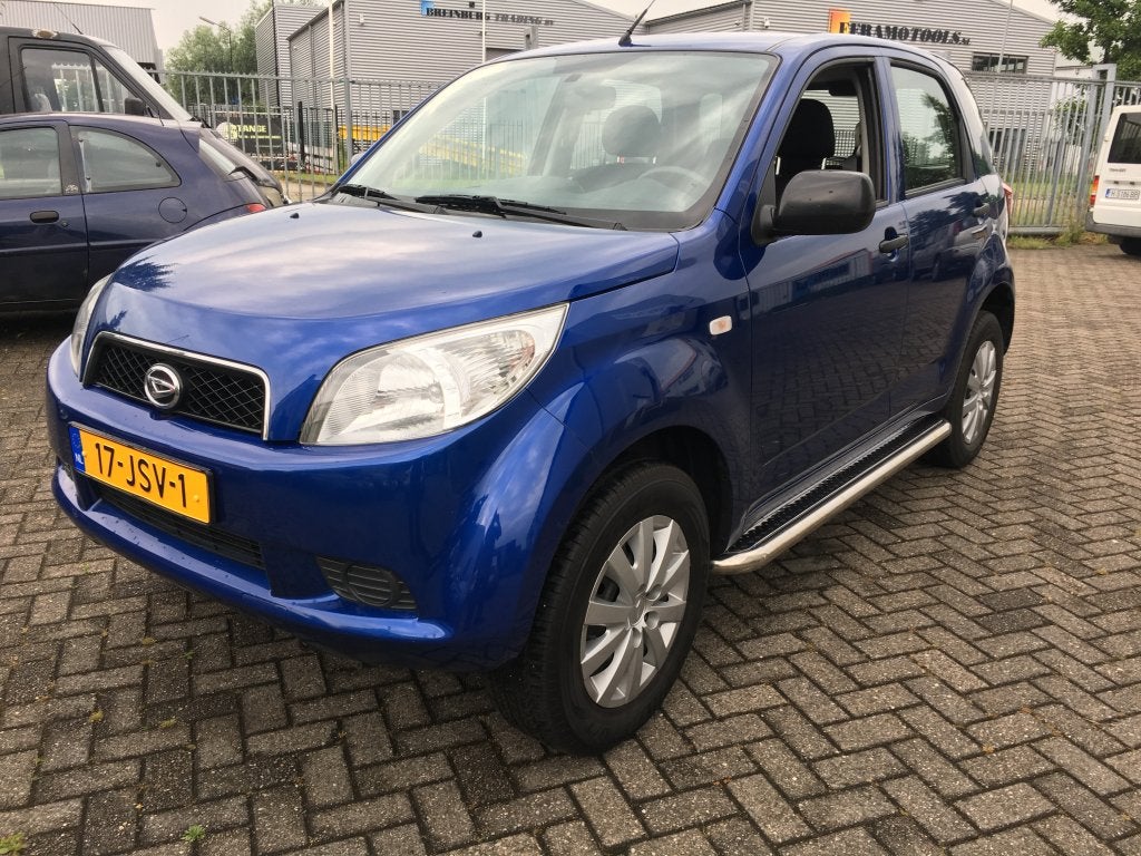 Daihatsu Terios Sidebars met rvs trede