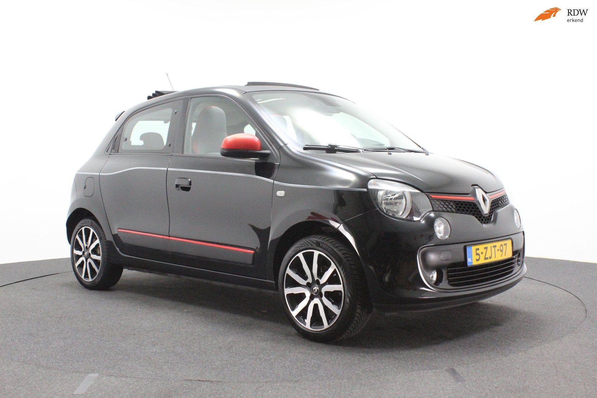 Renault Twingo 1.0 SCe Dynamique | Cabrio | Airco | Cruise c, Auto's, Renault, Gebruikt, Euro 6, 840 kg, 4 stoelen