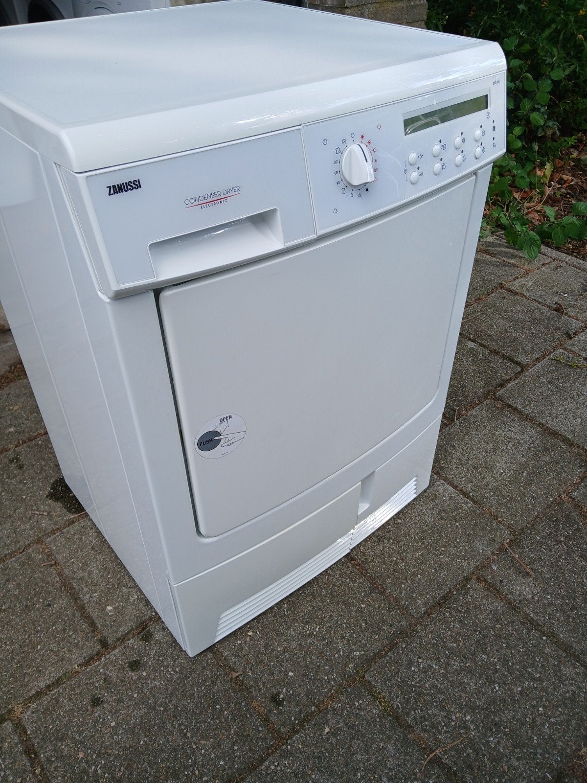 luxe condensdroger zanussi 7kg energie-B, Ophalen, 6 tot 8 kg, Minder dan 85 cm, Refurbished