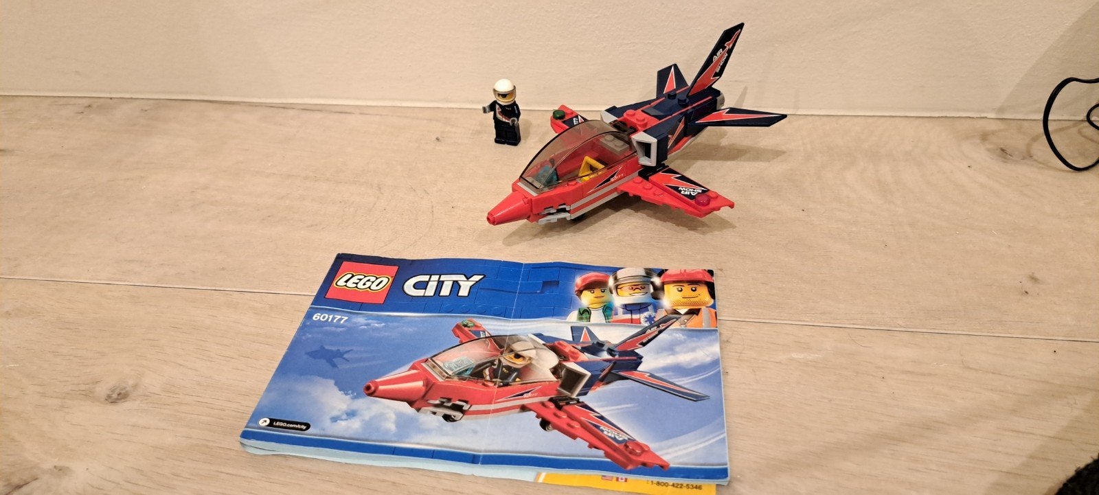 Lego City Jet Vliegtuig 60177 met minifiguur en instructies, Kinderen en Baby's, Ophalen, City, Lego, Zo goed als nieuw