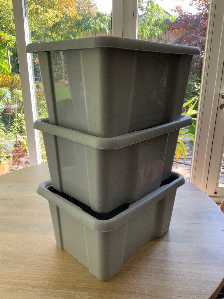 3 grijze stapelbare opbergbakken, opbergkratten, opbergbox, Ophalen, Opvouwbaar, Minder dan 50 cm, Zo goed als nieuw