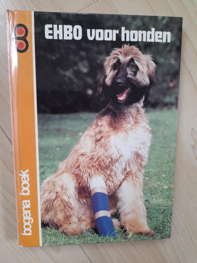 EHBO VOOR HONDEN Bogena boek, Ophalen of Verzenden, Gelezen, Honden
