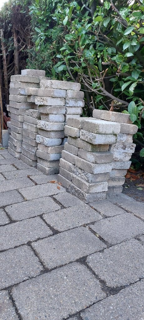Gratis af te halen Beton tegels, Tuin en Terras, Ophalen, Gebruikt, Beton, Terrastegels